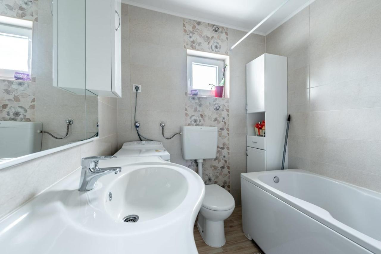 Apartman Tea Valpovo Exterior foto