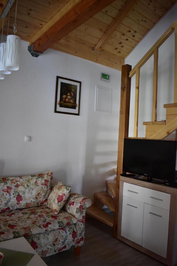 Apartman Tea Valpovo Exterior foto